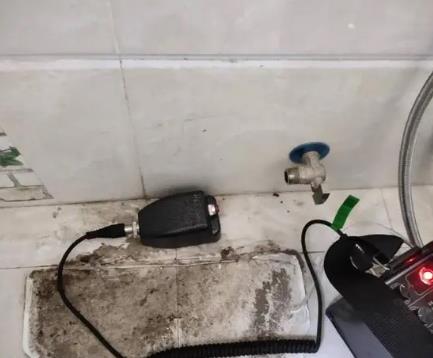 海淀屋顶漏水维修公司分享下卫生间漏水的危害及解决方法